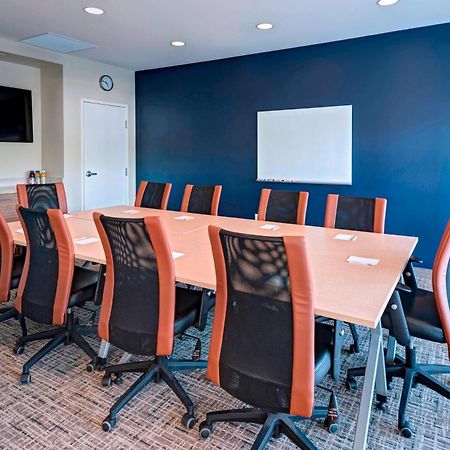 Towneplace Suites By Marriott Tacoma Лейкуд Екстериор снимка
