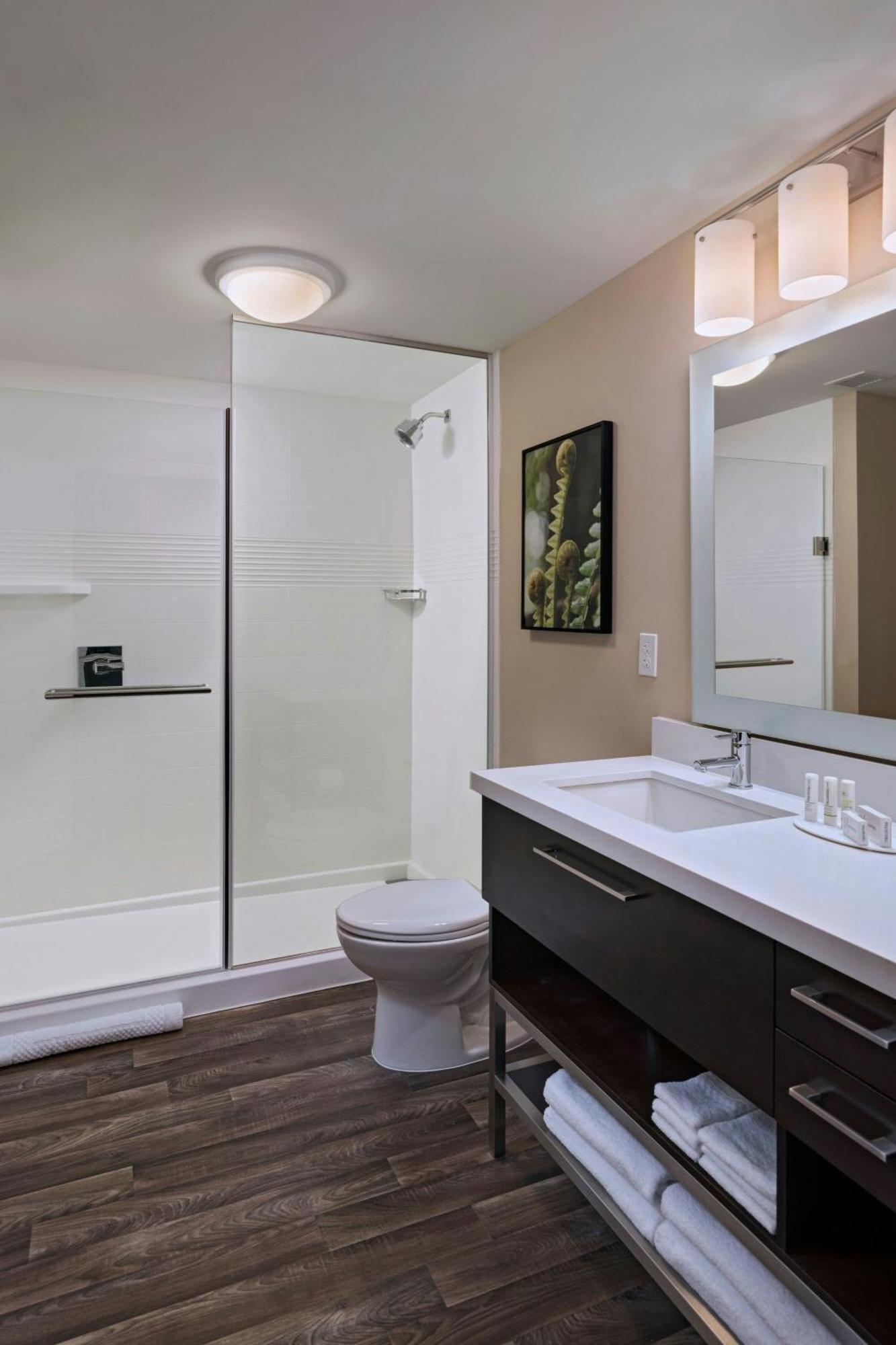 Towneplace Suites By Marriott Tacoma Лейкуд Екстериор снимка
